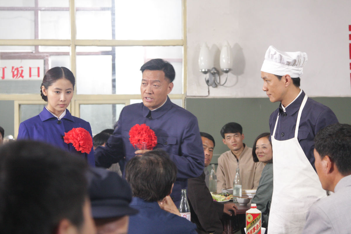 人是铁饭是钢大结局准备生孩子,饥荒年代再婚电视剧