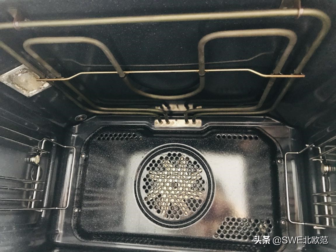 嵌入式蒸烤箱厨房效果图,厨房哪种蒸烤箱实用点最好