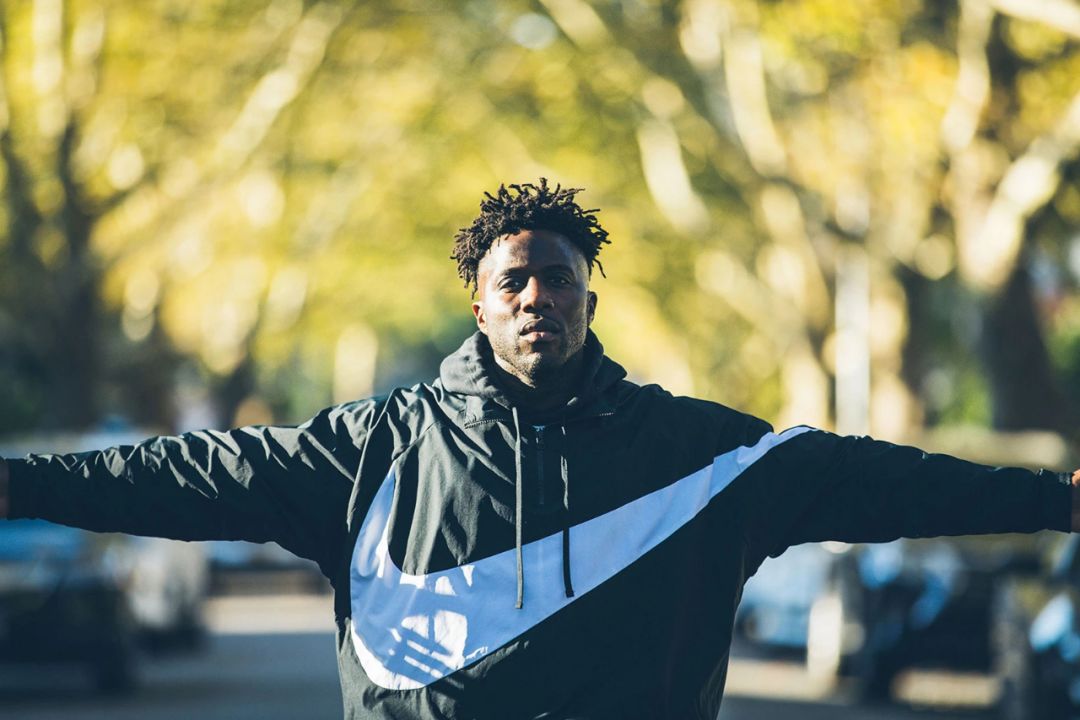 只有nike才有倒钩吗,为什么现在的耐克有4个勾