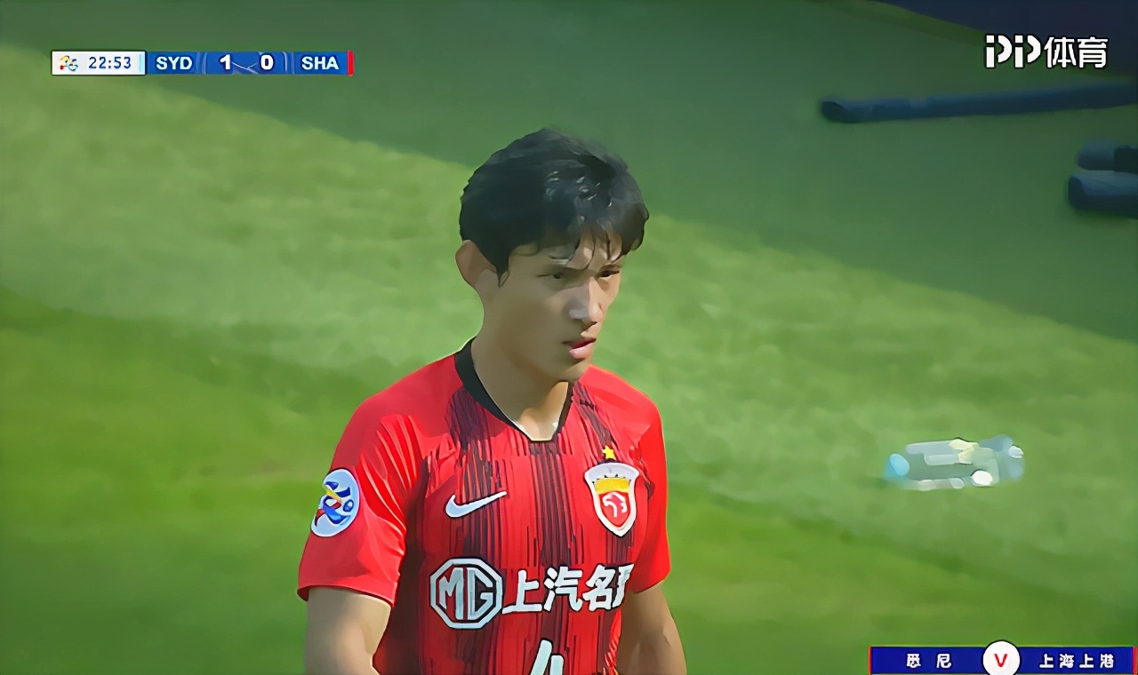 国脚王燊超最新消息,王燊超停球让人绝望表情包