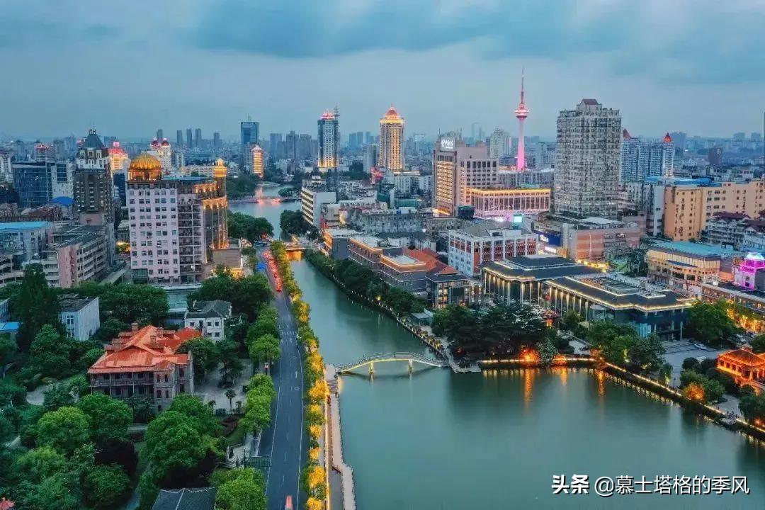 南通跨入万亿俱乐部的启示,南通通江达海