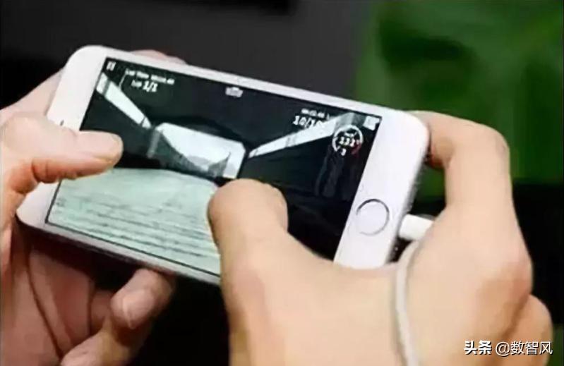 充电时玩手机应注意什么,手机充电时不要干什么