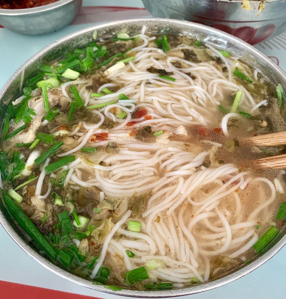 在邛海边吹着风,在邛海边吹吹风