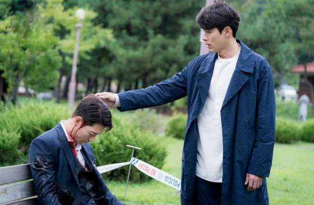 男主第一集就挂了的悬疑剧,男主前期懦弱后期开挂的韩剧