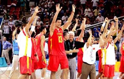 我与篮球的故事简短,我和篮球的故事郭艾伦