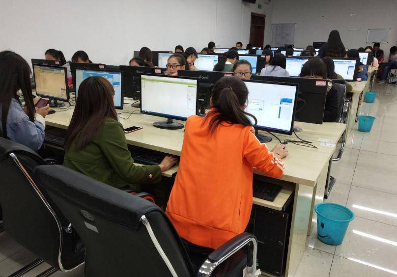 大一新生用什么笔记本比较好,大一新生推荐4000价位笔记本电脑