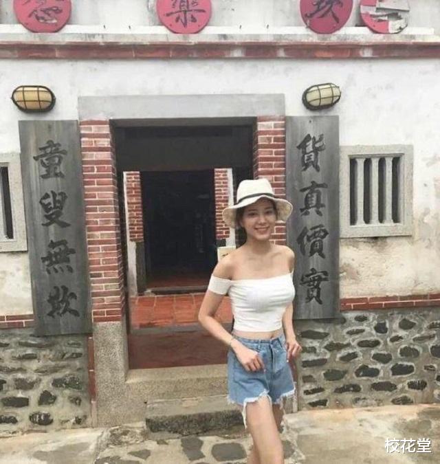 电梯里的妹子通常咋启齿搭讪比力好啊？哈哈