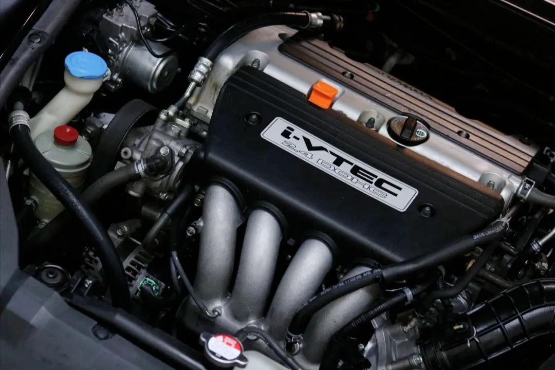 怪兽翻新车,怪兽修车翻新艾力绅