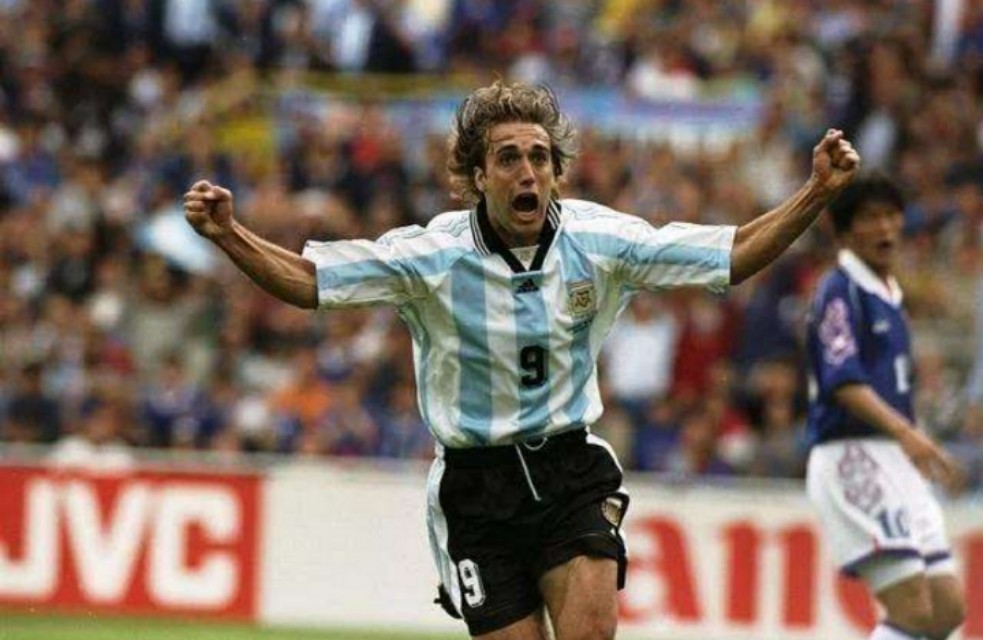 足坛十大铁血队长,足坛十大铁血硬汉