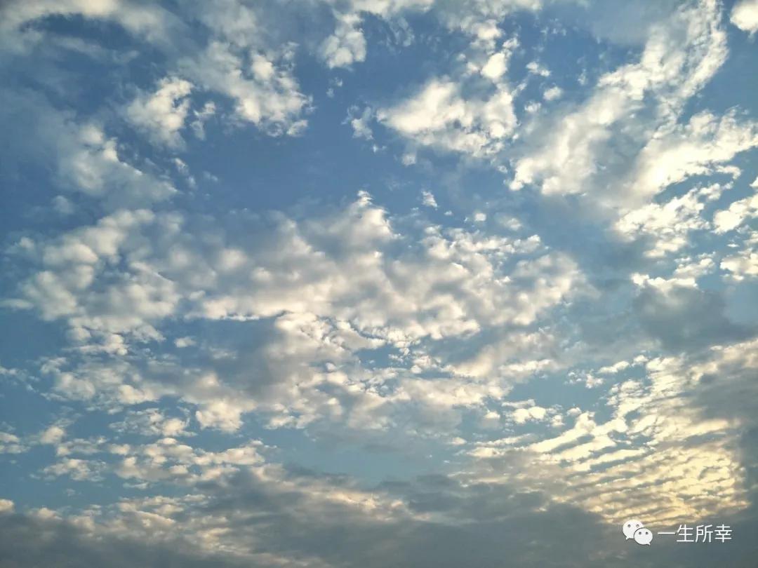一川碧水,一川碧水一重山