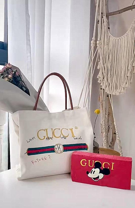 美术生用砖画“酷奇子母包”，被吐槽死要面子，成品一出：富婆的