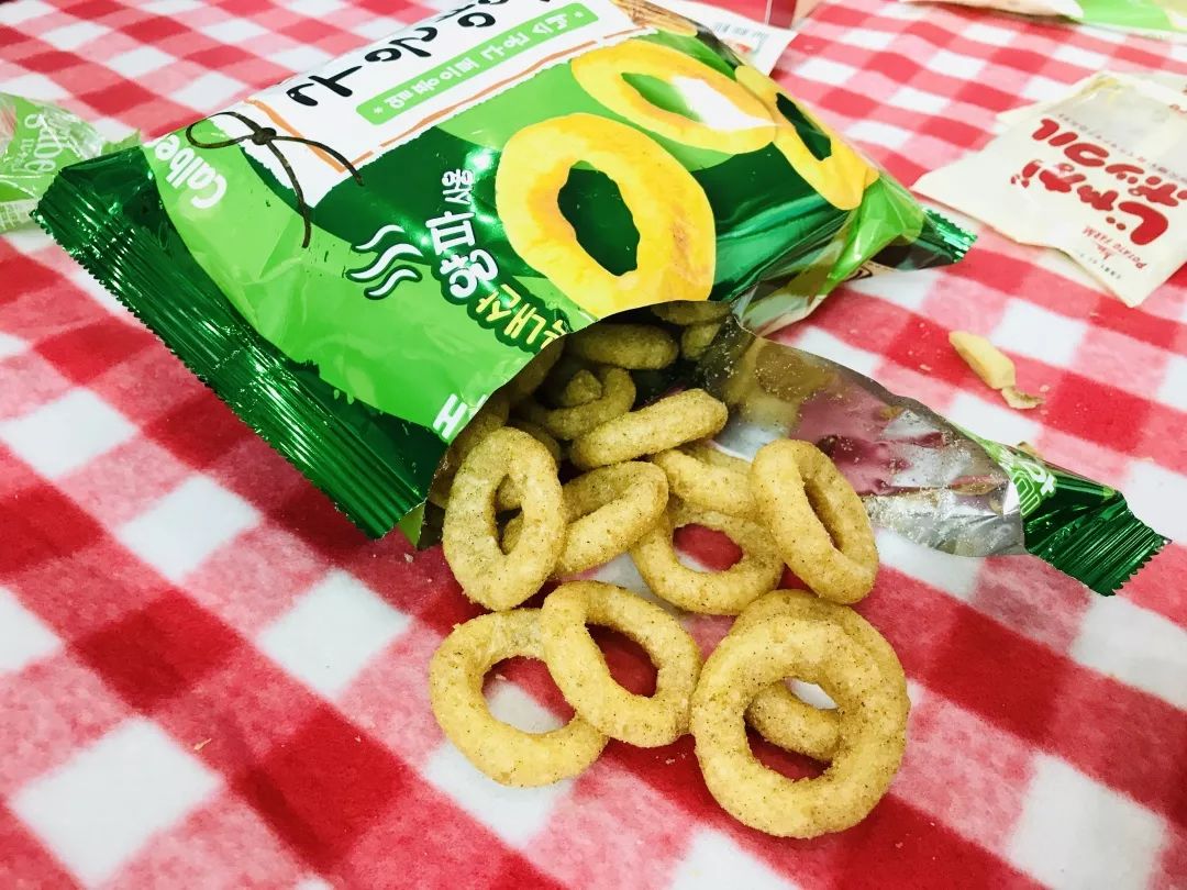 和卡乐比类似的零食,日本零食巨头卡乐比