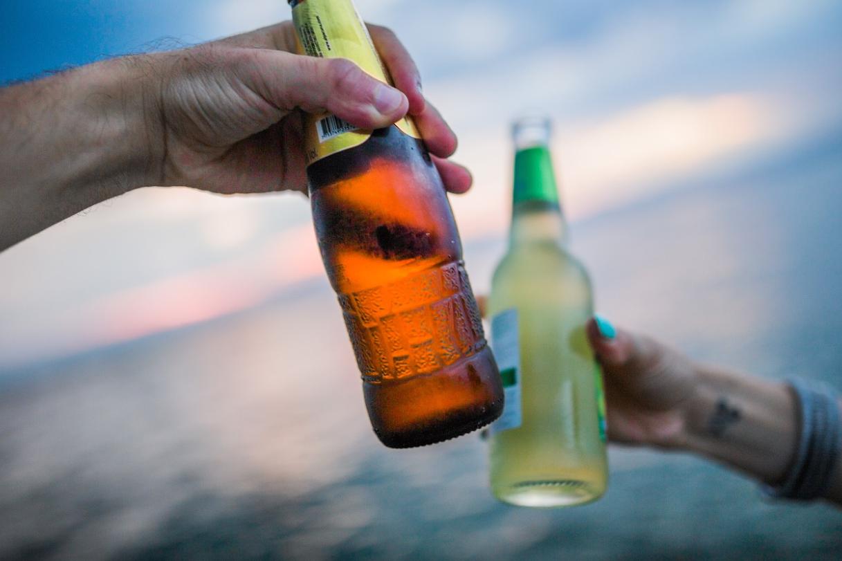 熊市以后哪些抗跌哪些最先反弹,熊市末期哪些股票先企稳