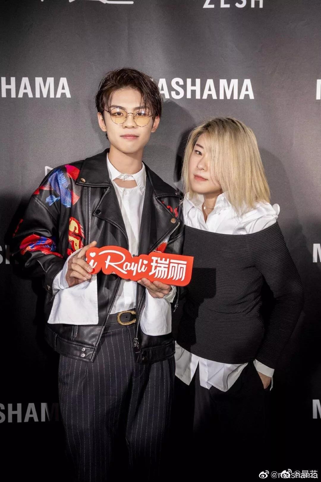 罗志祥时尚先生盛典2019,罗志祥同款板鞋