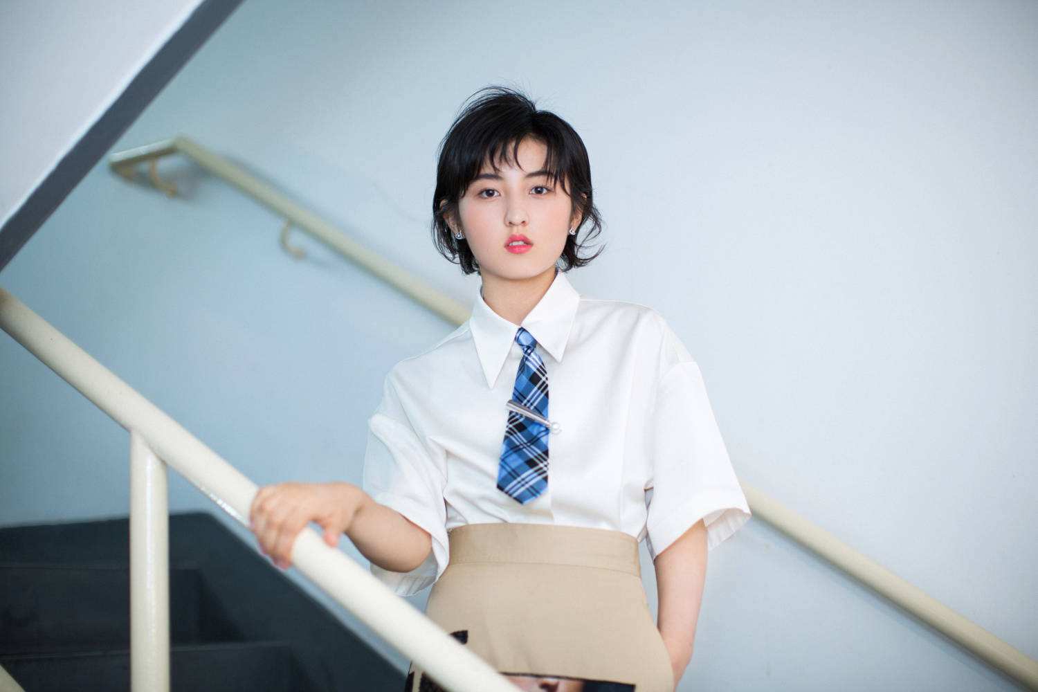 盘点娱乐圈00后漂亮妹妹们的穿搭，有你中意的那位吗？