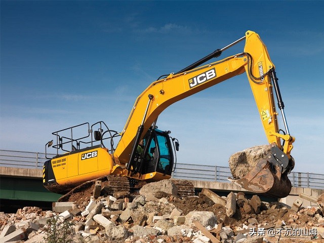 什么品牌的挖掘机又省油又力大,2021中国各品牌挖掘机销量