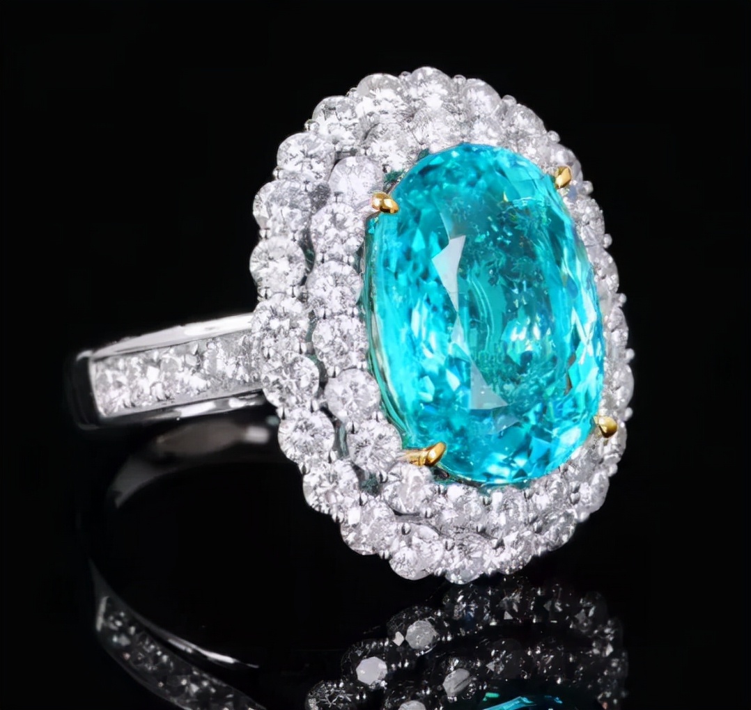 碧玺中的新贵金丝雀碧玺,碧玺中的贵族帕拉伊巴超强霓虹感