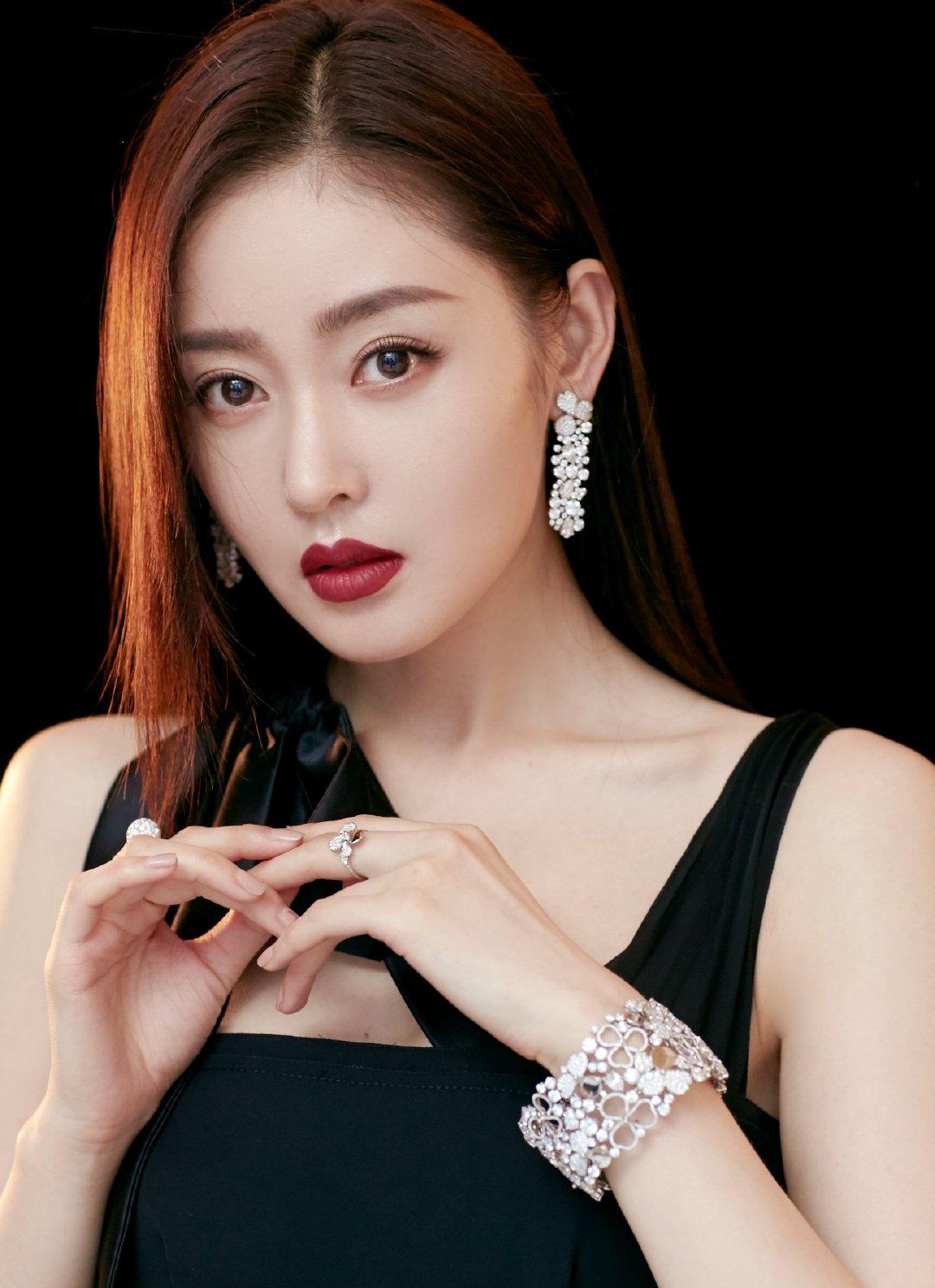 首饰里的18k和玫瑰金哪个材质好,为什么饰品都用18k金