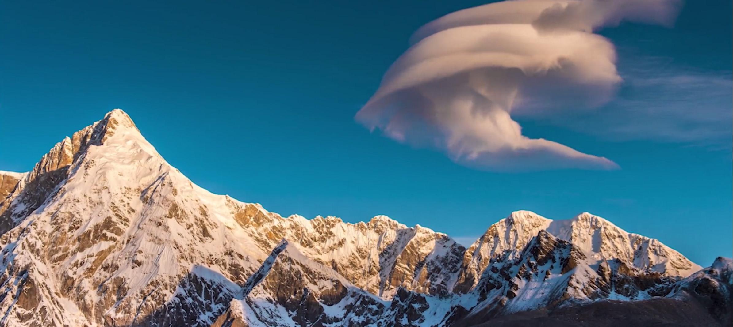 珠峰中国第一次登顶证据,中国首次攀登珠峰时间