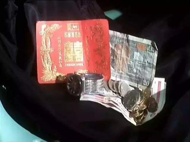 “你月薪3千，却用上万化妆品，哪个男人养得起你”