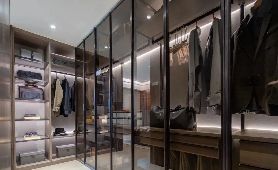 国庆看不一样的展览,成都万科和昆明万科有什么区别