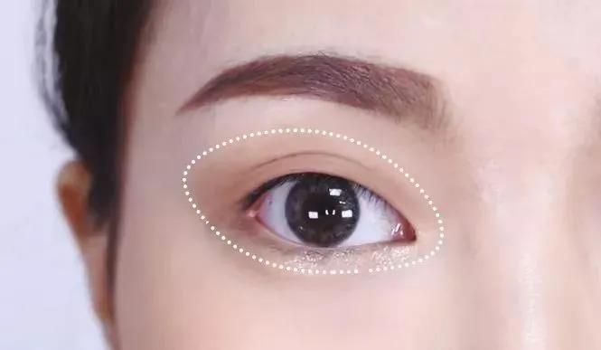 化眼妆初学者淡妆单眼皮,单眼皮小眼化大眼妆教程