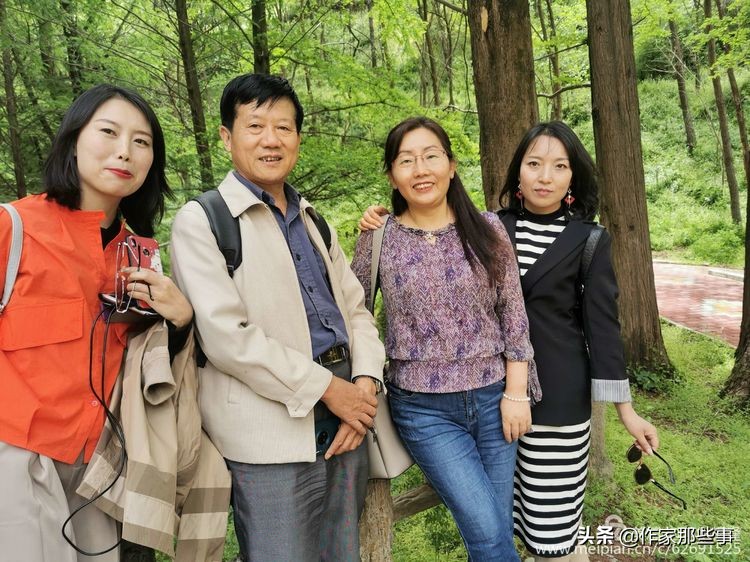 赴一场槐花的邀约——宝鸡作家赴扶风野河山采风