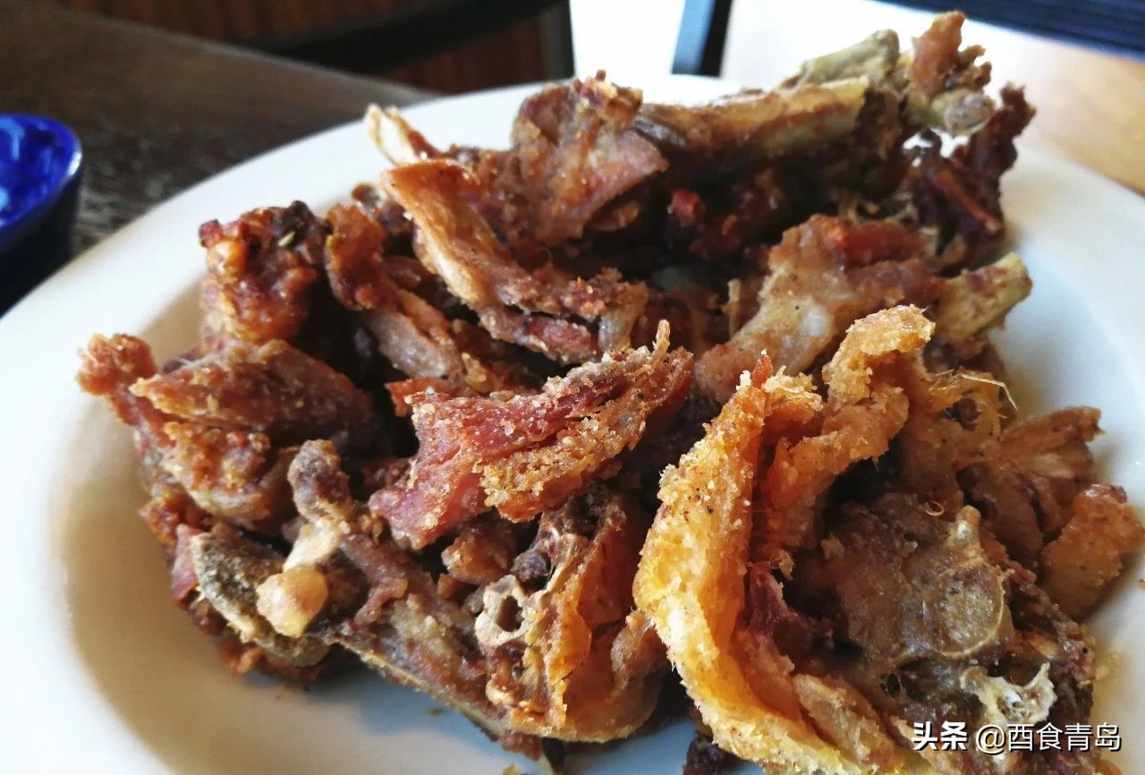 普京大帝在青岛吃的烤鸭,也是我的最爱,除了贵没毛病