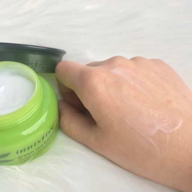 混油皮30以上秋冬抗老面霜,适合秋冬混油皮的水乳或是面霜