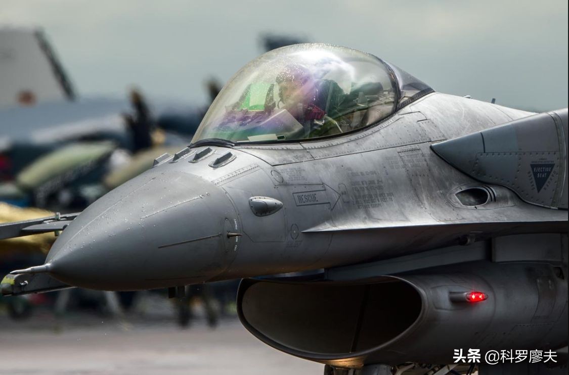 战隼f16航模,中国红色战隼战斗机