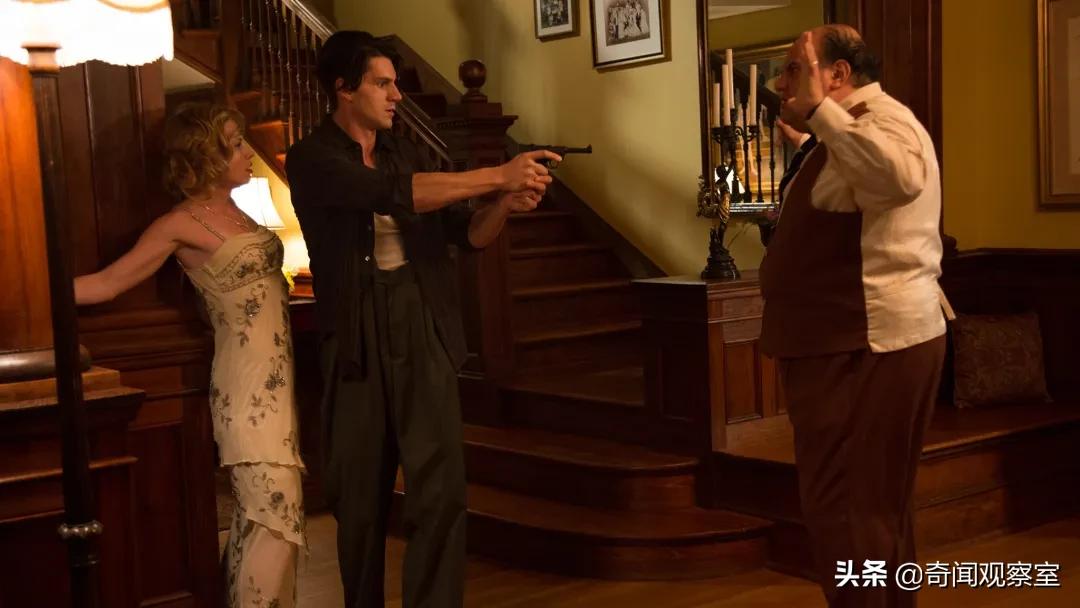 史上最强老王，妻子将情人藏进家中长达10年，丈夫却浑然不知