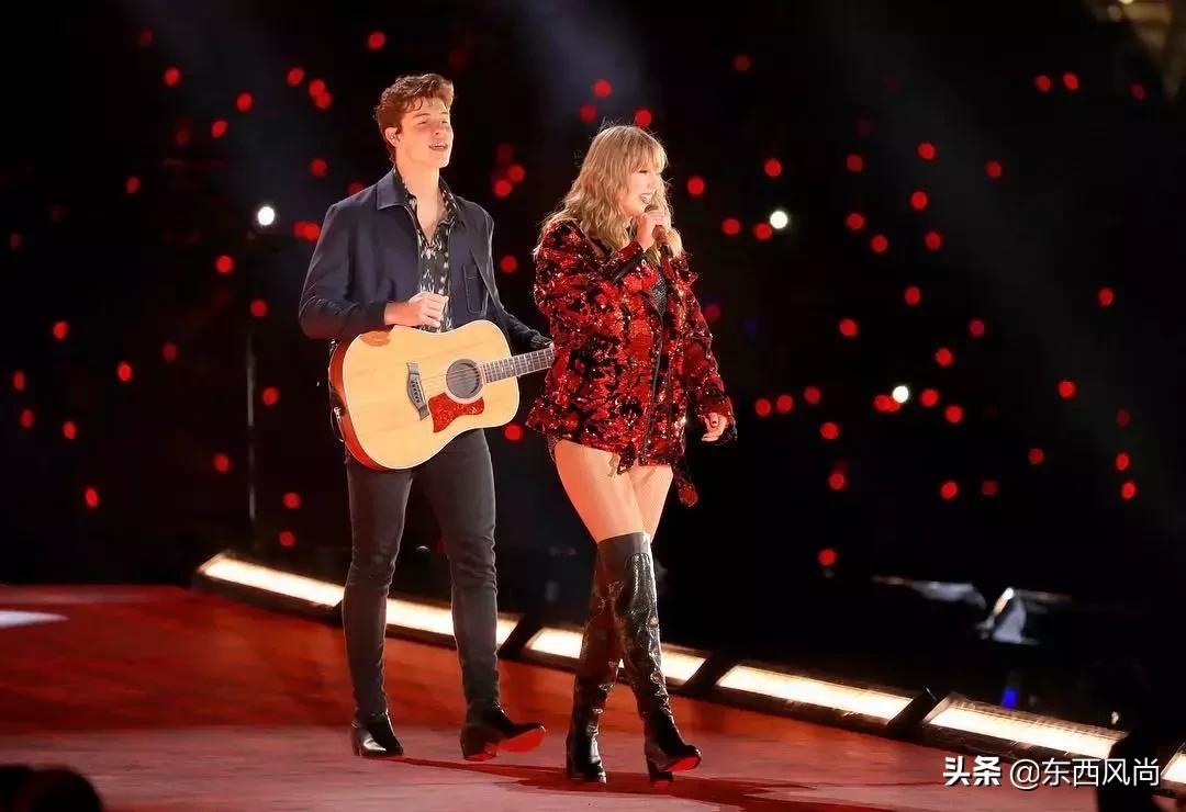 萌德确认了CK最新代言人的身份，网友呼吁裤子必须穿好！