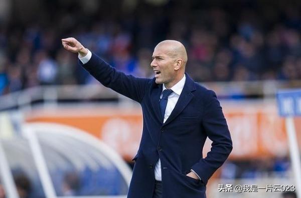 皇马的三连冠用的什么战术,皇马5年4冠的阵容