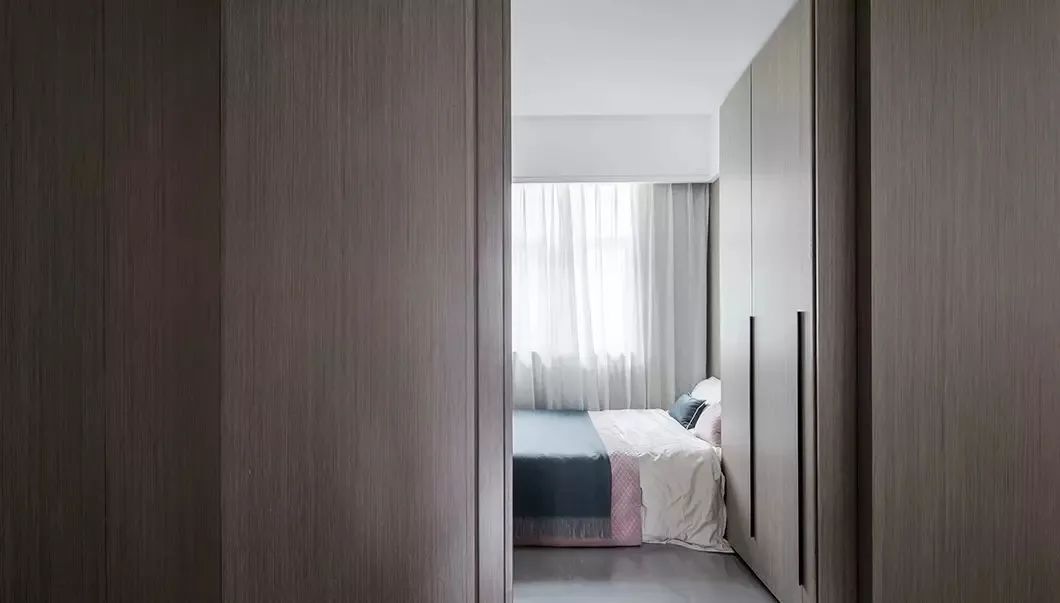 铝合金百叶隔断木饰面,百叶木饰面推拉门