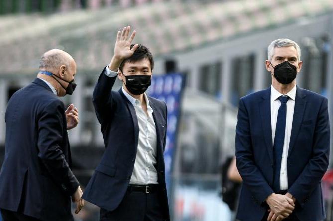 曼联b费罚点球,逗妹吐槽视频