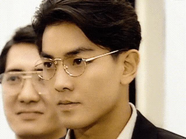 郑伊健天若有情里斯文败类,郑伊健斯文败类戴眼镜暗里着迷