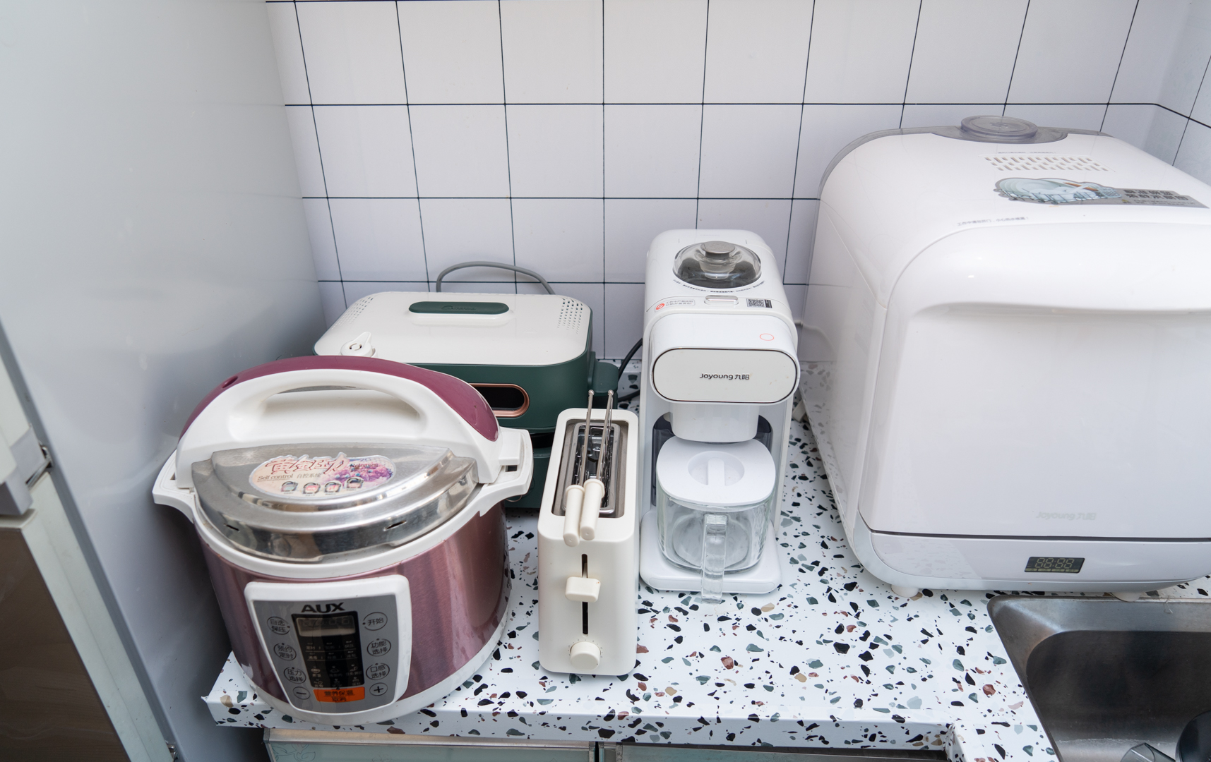 苏泊尔新款带菜谱的电压力锅,经济实惠的苏泊尔电压力锅