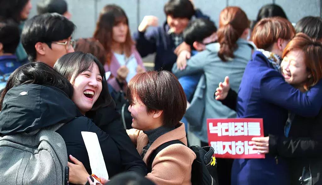 如果遭遇性侵该怎么自救,遭遇过性侵怎么治愈