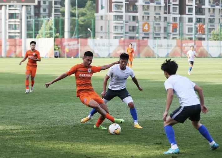 鲁能边前卫,鲁能边前卫李霄鹏视频