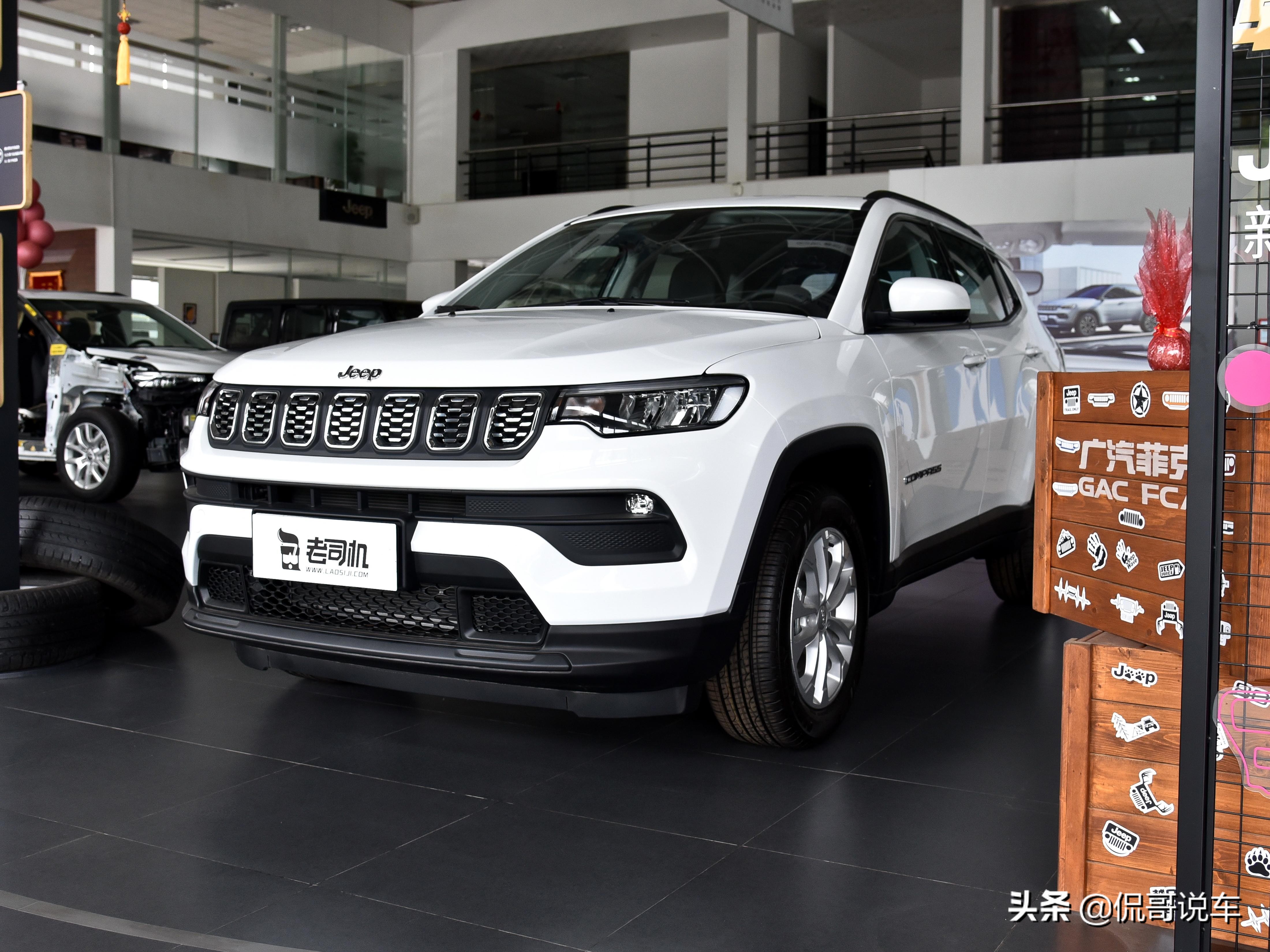 进口指南者2.4四驱越野测试,硬汉外观越野车