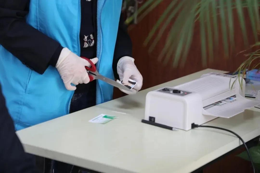 基层之治|争当“设计师”，来看街乡镇出入证大赏！