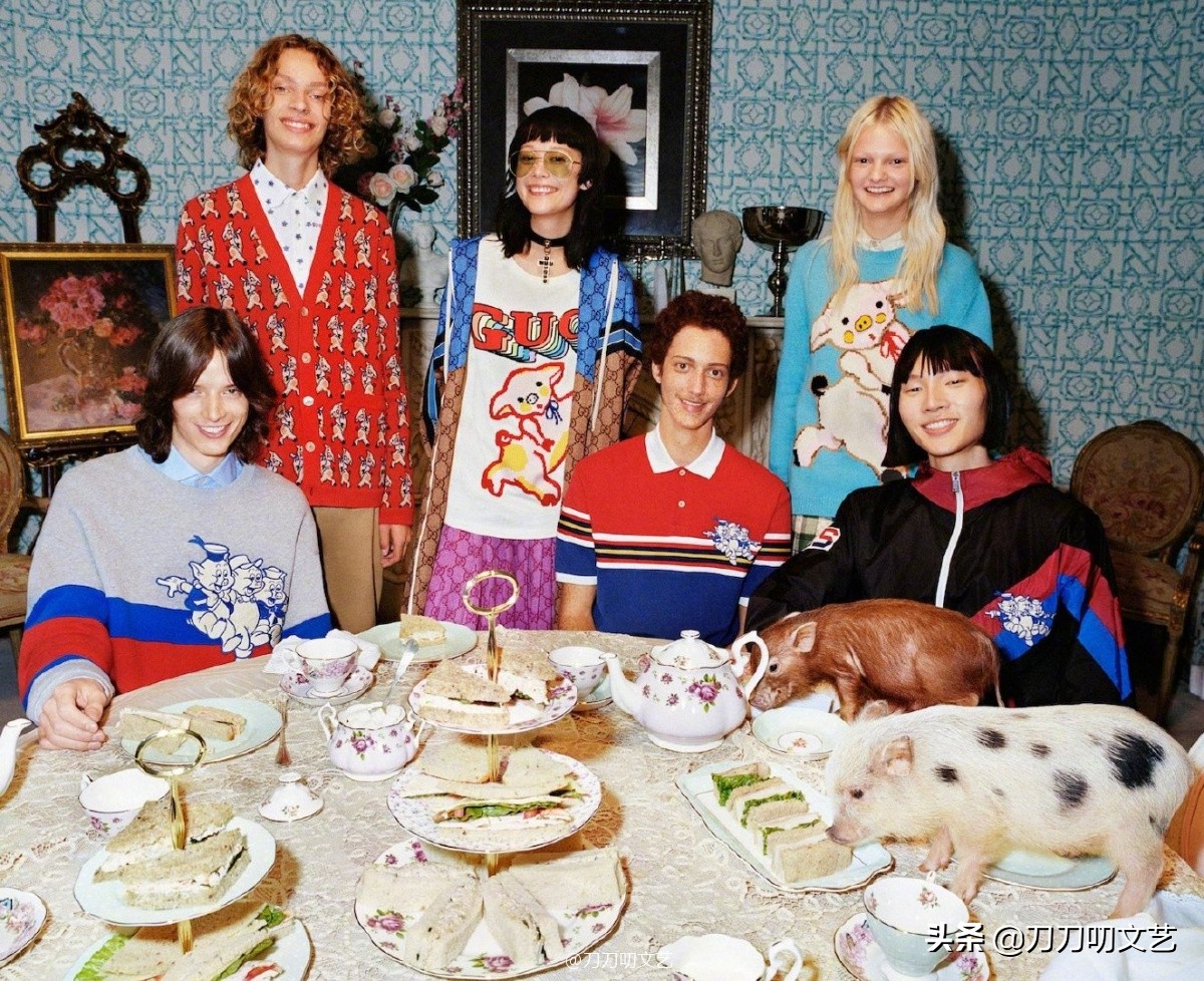 笑成佩奇，奢侈大牌被吐槽的中国风，遇到猪年竟然也可爱了起来