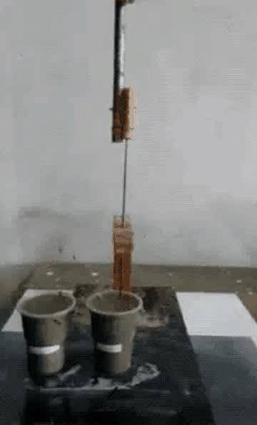 为什么工人要往水泥里加白糖,水泥加白糖延缓凝固能减少开裂吗