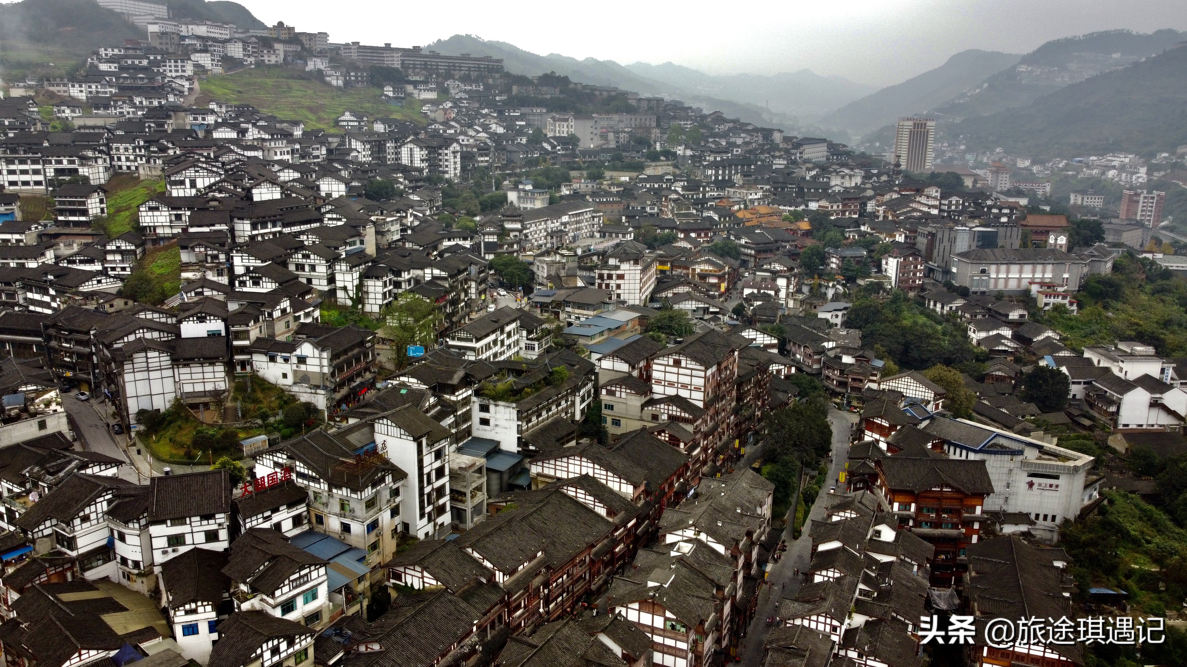 茅台镇能买到1499飞天吗,茅台镇和飞天茅台有什么区别