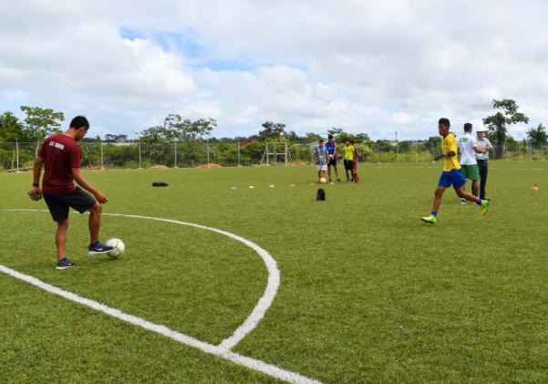 南美世预赛乌拉圭0-3玻利维亚,世预赛南美区巴西vs阿根廷