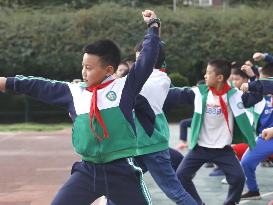 南湖小学武术操,成都市新华路小学武术比赛