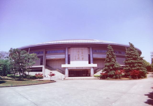 「大学对对碰」江南大学VS中国矿业大学，分别有何特点，如何选择