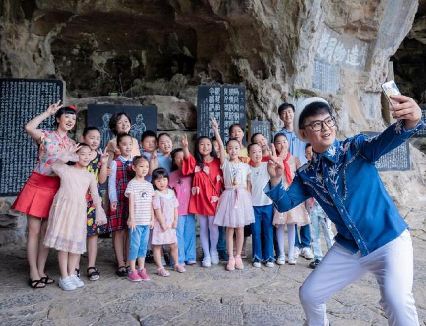 鞠萍姐姐现在的状况,鞠萍姐姐年轻的身材