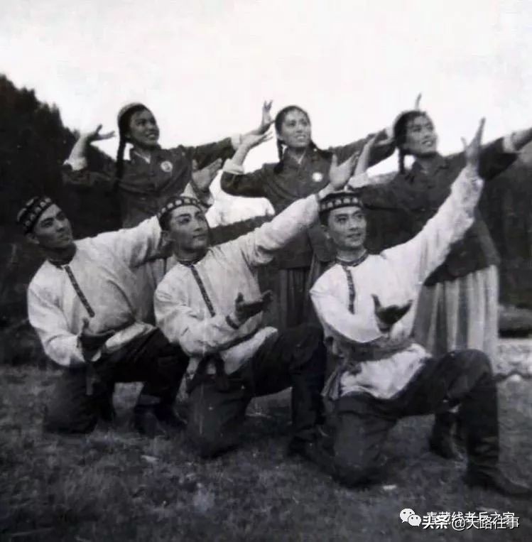 文艺兵跳芳华,文艺兵芳华话剧