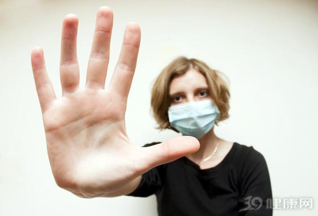 癌症会传染吗家人注意,家人得了癌症会传染给家人吗